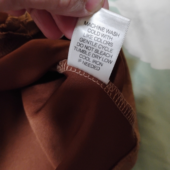 Chic Tan Pencil Skirt for Women - Picture 5 of 8